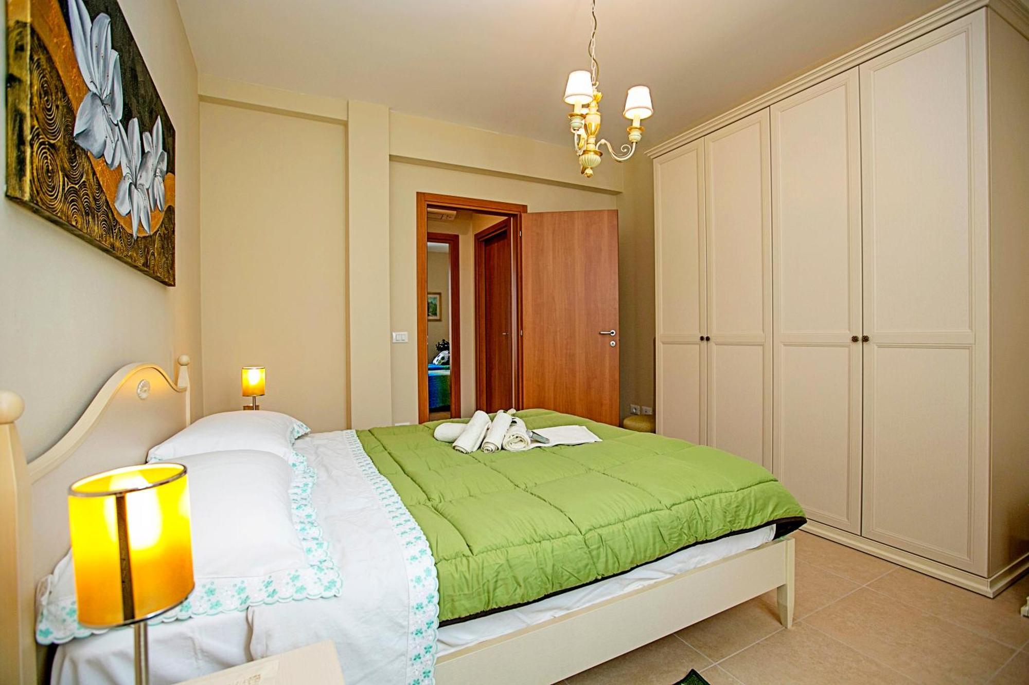 Villa Mimosa - Appartamento 2 - Happy Rentals Desenzano del Garda Zewnętrze zdjęcie